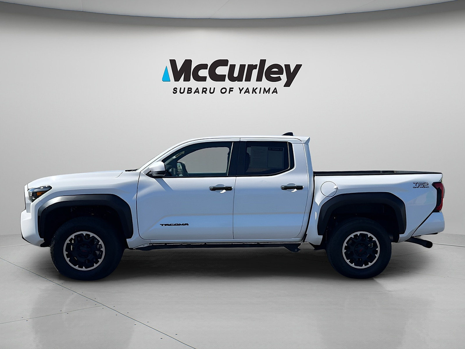 Used 2024 Toyota Tacoma TRD Off-Road AWD/4WD image 2