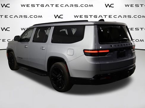 Used 2025 Jeep Wagoneer L Series II w/ Convenience Group I image 58