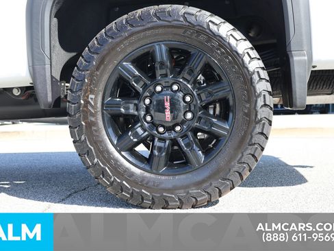 Used 2026 GMC Sierra 2500 AT4 image 16