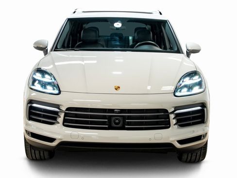 Used 2022 Porsche Cayenne S Platinum image 4