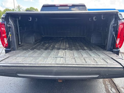 Certified 2022 GMC Sierra 1500 SLT AWD/4WD image 26