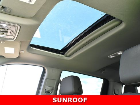 New 2026 GMC Sierra 1500 SLT w/ SLT Premium Plus Package image 17