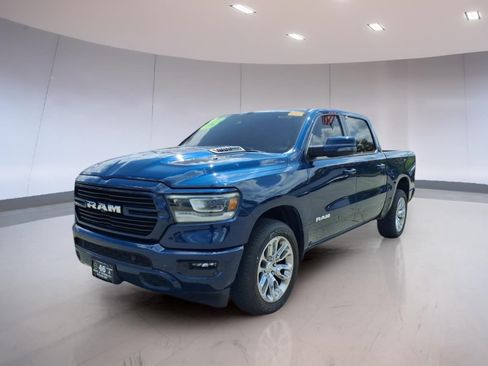 Used 2023 RAM 1500 Laramie AWD/4WD image 2
