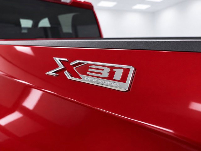 Used 2023 GMC Sierra 1500 SLT w/ SLT Premium Package AWD/4WD image 10