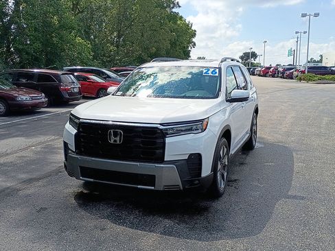 Used 2026 Honda Pilot Elite image 7