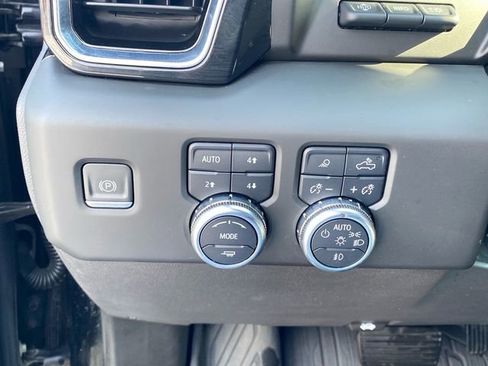 Used 2022 GMC Sierra 1500 Denali w/ Denali Reserve Package image 21
