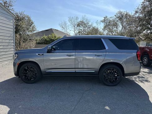 Used 2021 GMC Yukon Denali w/ Denali Ultimate Package image 3