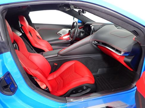 Used 2022 Chevrolet Corvette Stingray Premium Cpe w/ Z51 Performance Package RWD image 35