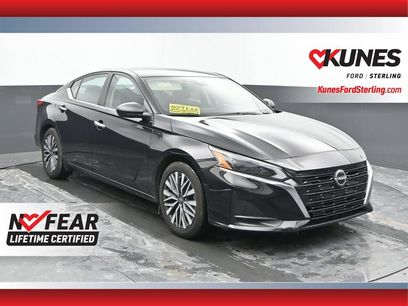 Used 2024 Nissan Altima 2.5 SV