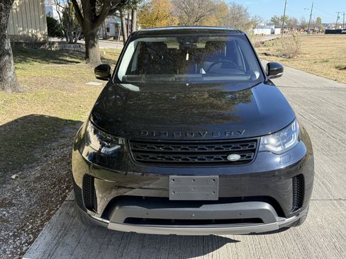 Used 2017 Land Rover Discovery First Edition image 11