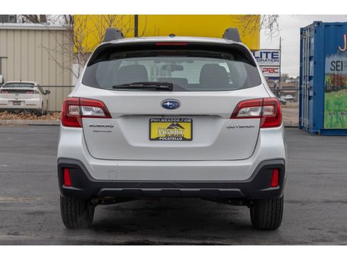 Used 2019 Subaru Outback 2.5i image 4
