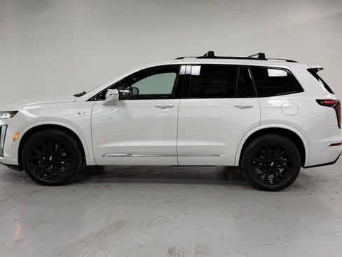 Used 2021 Cadillac XT6 Sport image 2