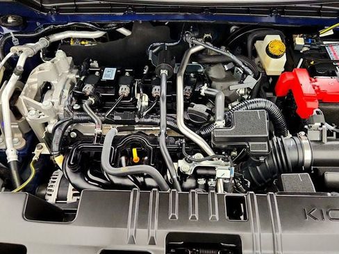 Used 2025 Nissan Kicks SR FWD image 25