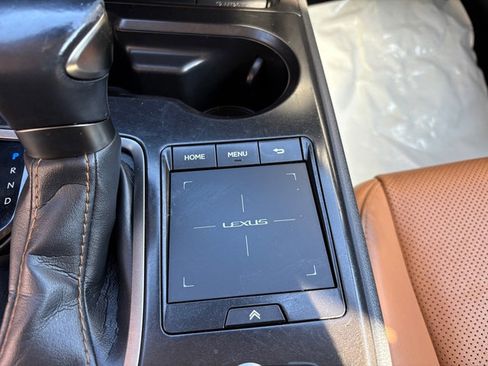 Used 2021 Lexus UX 250h w/ Premium Package image 32