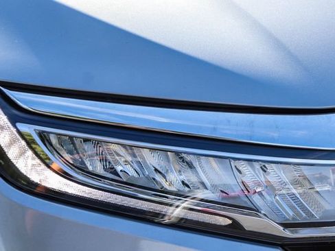 Used 2024 Honda Odyssey Touring image 6
