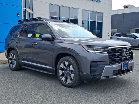 New 2026 Honda Pilot Elite image 2
