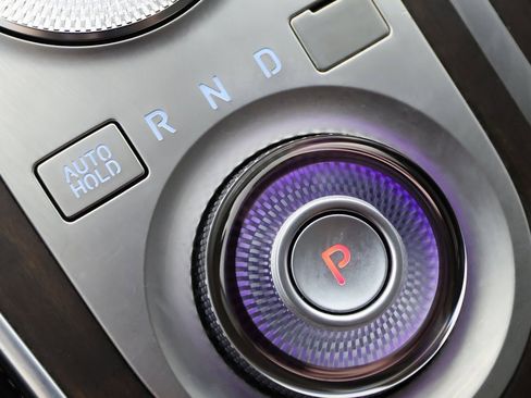 Used 2021 Genesis GV80 2.5T w/ Prestige Package 04 image 25