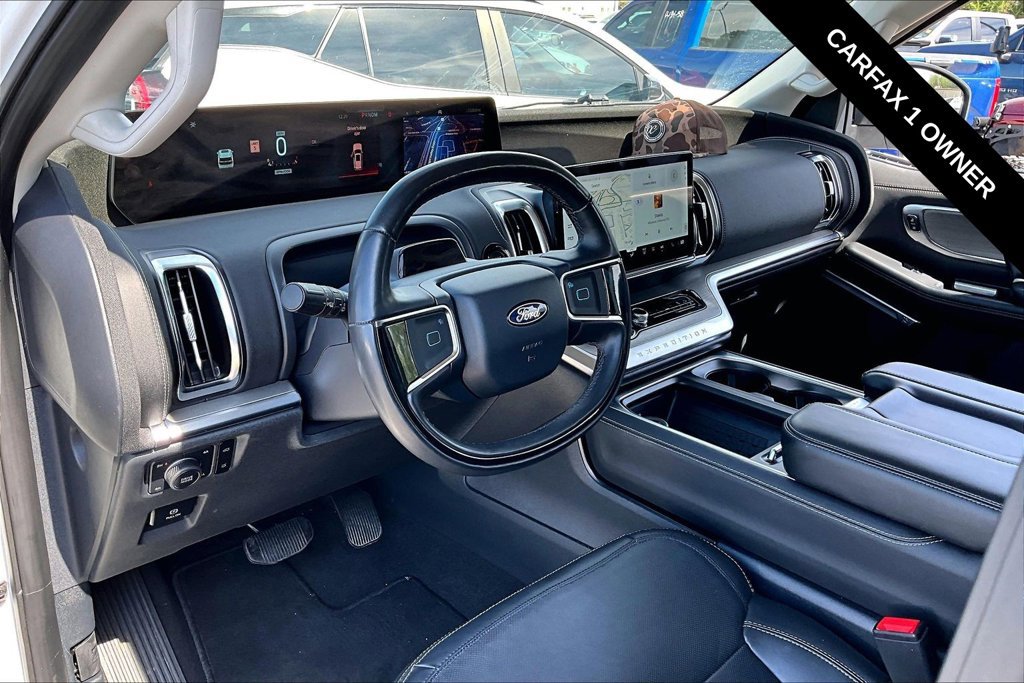 Used 2025 Ford Expedition Max Platinum AWD/4WD image 11