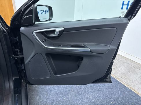 Used 2014 Volvo XC60 3.2 image 19