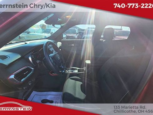 Used 2023 Chevrolet TrailBlazer RS FWD image 19