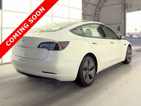 Used 2023 Tesla Model 3 Standard Range RWD image 4