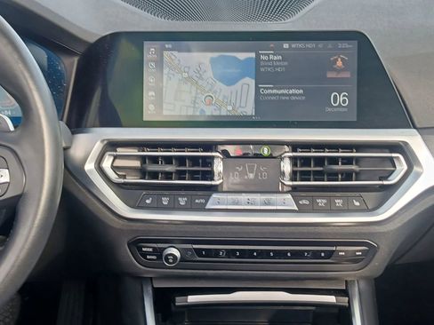 Used 2021 BMW 430i Convertible w/ Convenience Package image 26