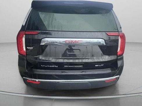 Used 2024 GMC Yukon SLT AWD/4WD image 4