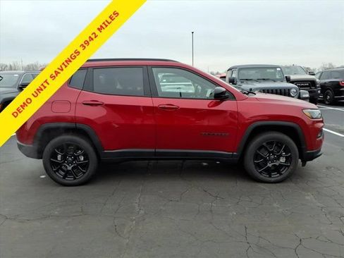 New 2026 Jeep Compass Latitude AWD/4WD image 17