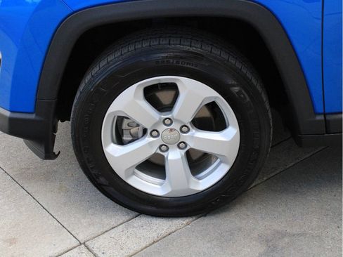 Used 2019 Jeep Compass Latitude w/ Popular Equipment Group AWD/4WD image 38
