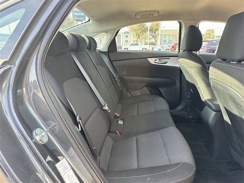Used 2024 Kia Forte LXS image 27