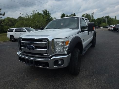 Used 2016 Ford F250 XLT w/ FX4 Off-Road Package AWD/4WD image 3