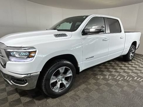 Used 2024 RAM 1500 Laramie AWD/4WD image 6
