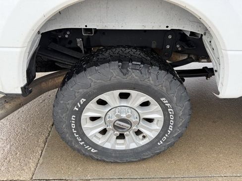 Used 2022 Ford F250 XLT w/ FX4 Off-Road Package image 8