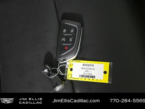 Certified 2025 Cadillac XT4 Premium Luxury image 24
