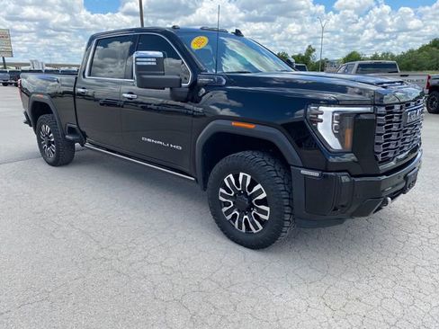 Used 2025 GMC Sierra 2500 Denali Ultimate AWD/4WD image 8