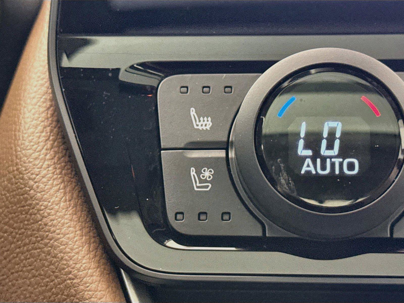 Used 2026 Toyota Grand Highlander AWD image 8
