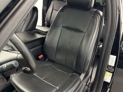 Used 2018 Ford F150 Lariat w/ Equipment Group 502A Luxury image 10