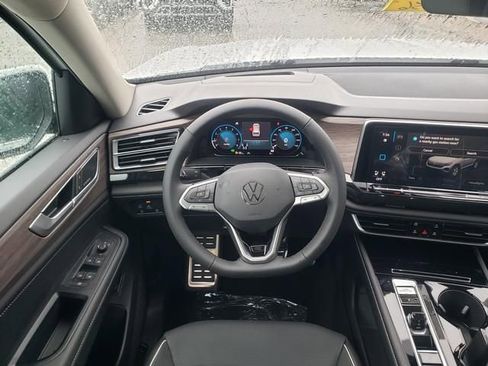 New 2026 Volkswagen Atlas SEL Premium R-Line AWD/4WD image 9