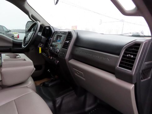 Used 2019 Ford F450 XL w/ XL Value Package image 39