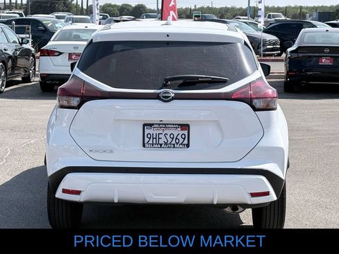 Used 2023 Nissan Kicks S FWD image 6
