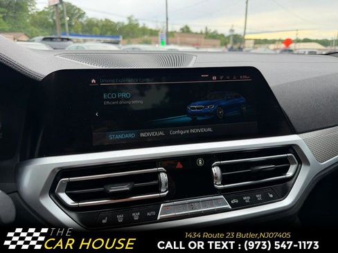Used 2019 BMW 330i xDrive Sedan w/ M Sport Package AWD/4WD image 32