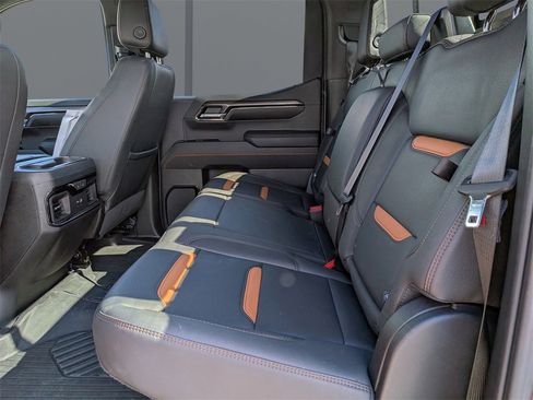 Used 2023 GMC Sierra 1500 AT4 w/ Technology Package image 13