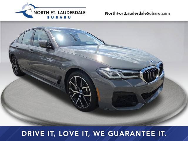 Used 2022 BMW 530e w/ Premium Package RWD image 1