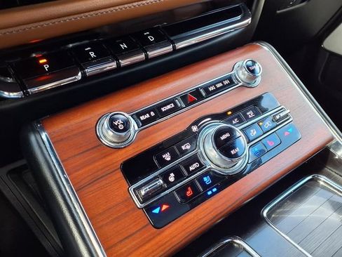 Certified 2022 Lincoln Aviator Reserve w/ Equipment Group 201A RWD image 14