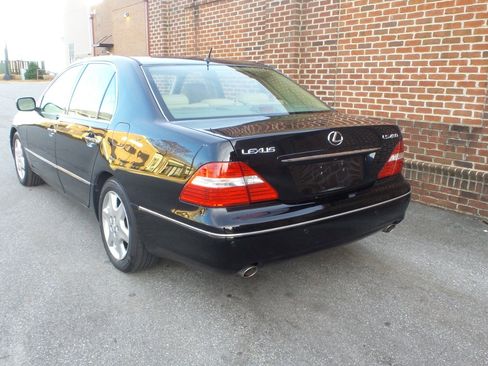 Used 2004 Lexus LS 430 image 5