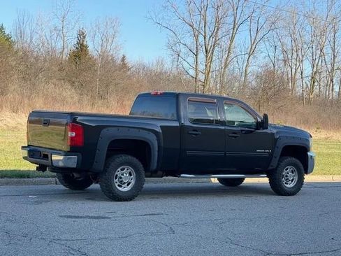 Used 2009 Chevrolet Silverado 2500 LT w/ Exterior Plus Package image 29
