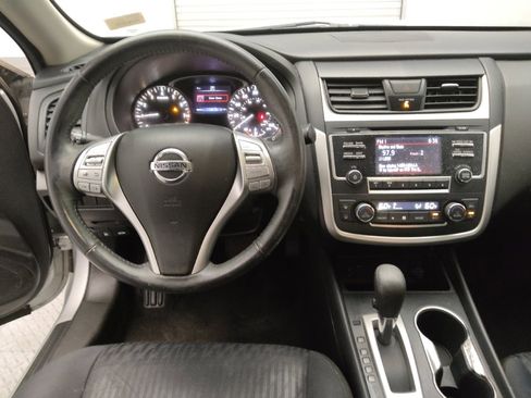 Used 2017 Nissan Altima 2.5 SV image 22