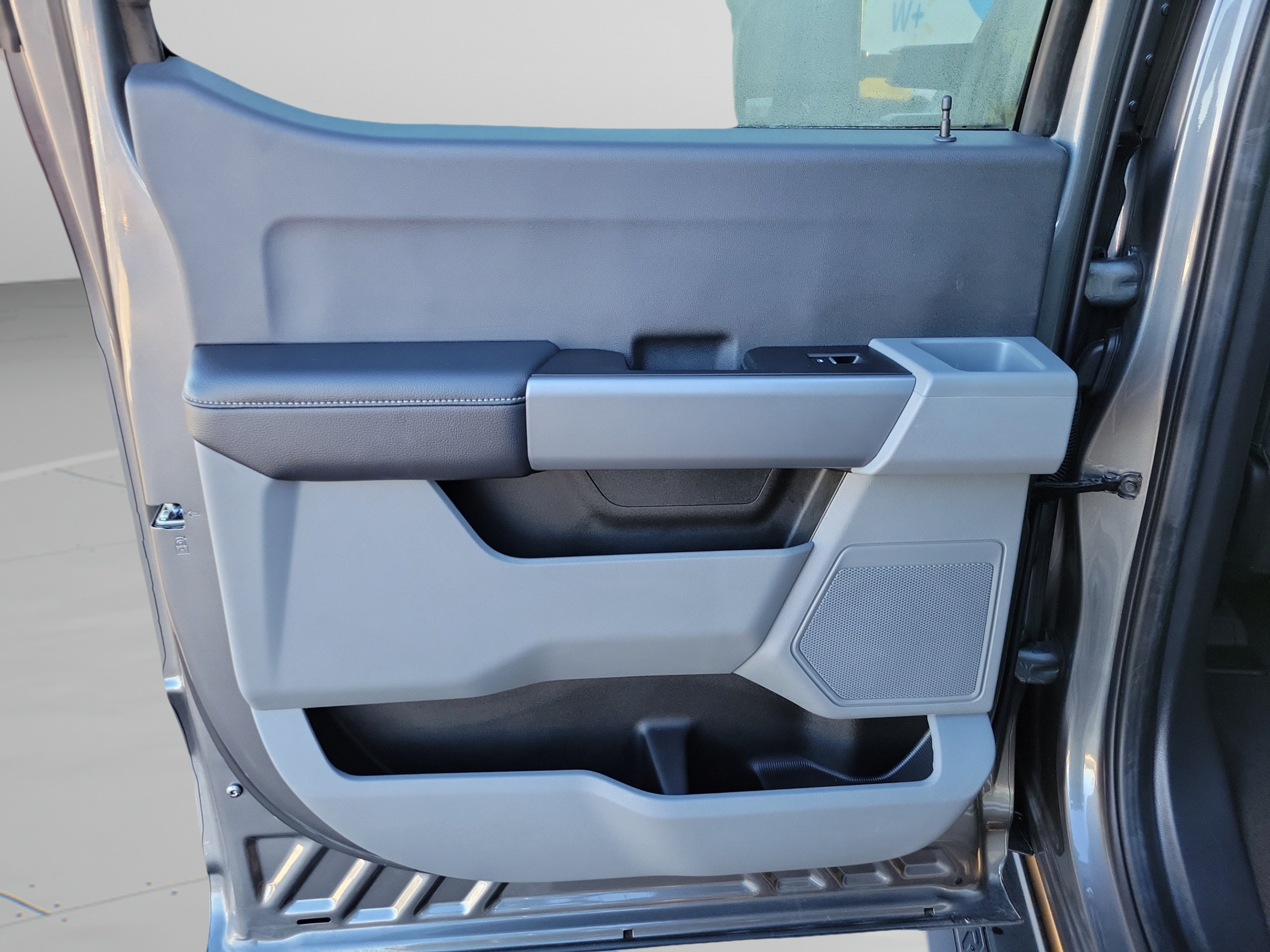 Used 2024 Ford F250 XL w/ STX Appearance Package AWD/4WD image 18