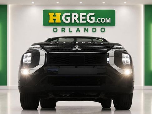 Used 2024 Mitsubishi Outlander SE FWD image 7