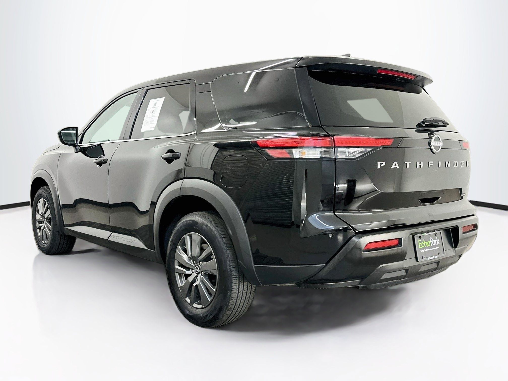 Used 2026 Nissan Pathfinder S AWD/4WD image 5